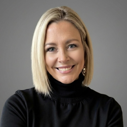 Jen  Johnson
