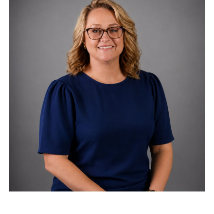 Erin Bussen Headshot 